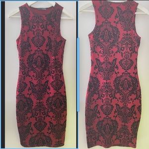 Damask pattern bodycon dress